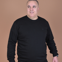 Black embroidered sweatshirt