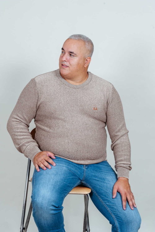 Bézs férfi pulóver 